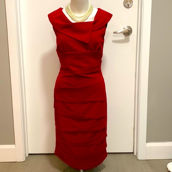 LE CHÂTEAU red dress - Picture 1 of 14